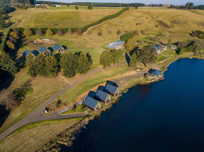 Others 4, Springholm Cottages, Umgungundlovu