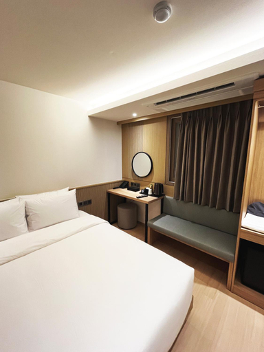 Bedroom 9