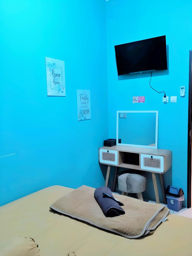 Bedroom 13