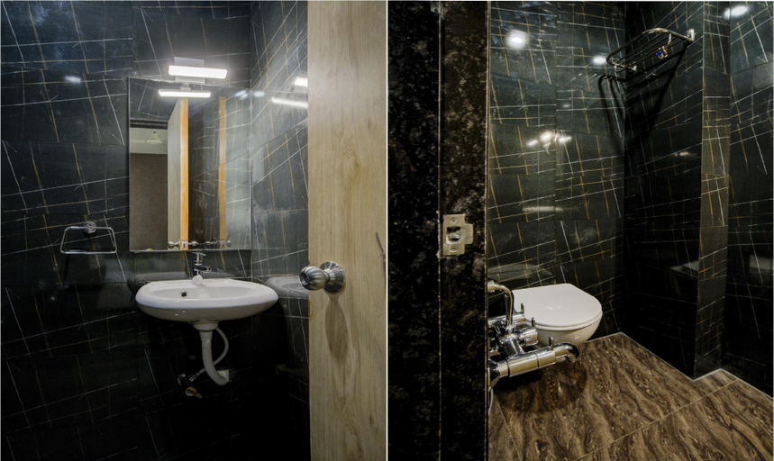 Bathroom 4, Treebo Grand Lotus, Surat