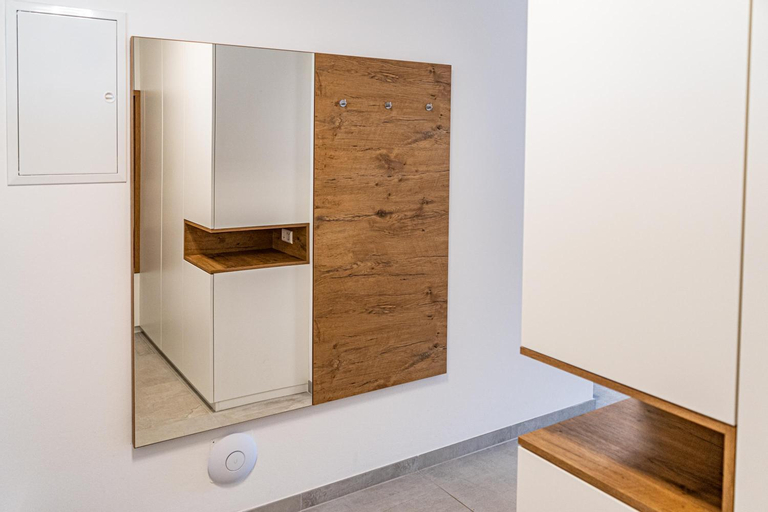 Bathroom 12