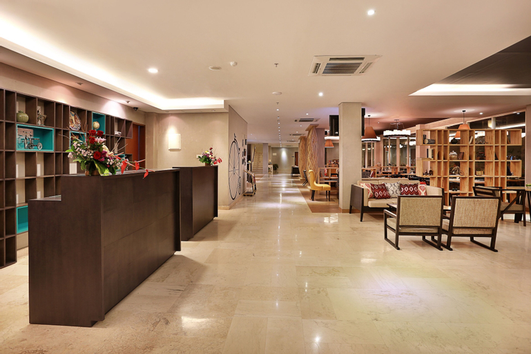Public Area 25