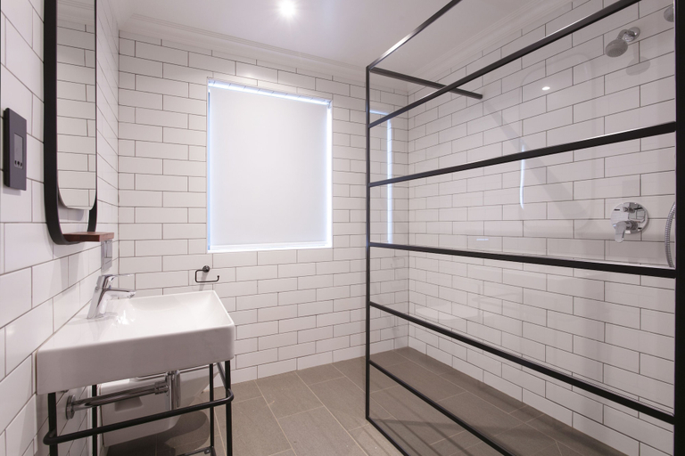 Bathroom 4, The Rasmus, City of Tshwane