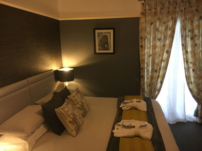 Bedroom 3, Worth House, Cambridgeshire