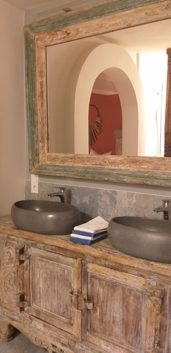 Bathroom 3, EL VIOLIN EXPERIENCIA, Granada