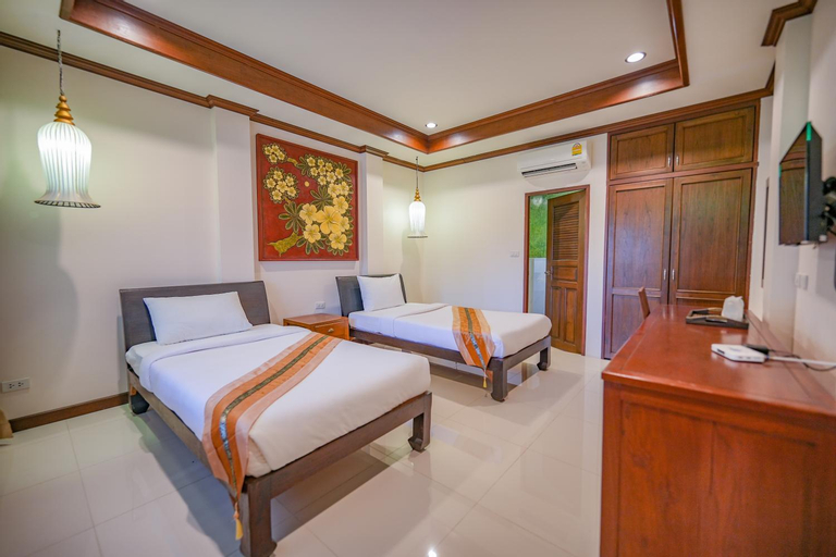 Bedroom 8