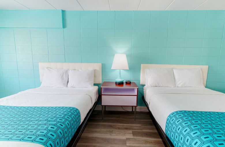 Bedroom 4, Howard Johnson by Wyndham Virginia Beach At The Beach, Virginia Beach