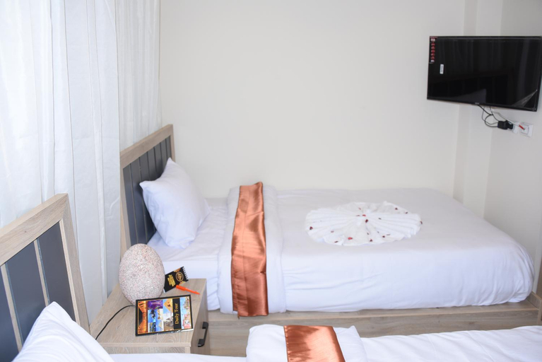 Bedroom 2, LOCANDA Pyramids Hotel, Al-Ahram