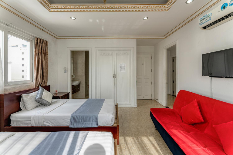 Bedroom 16