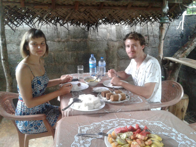 Food & Drinks 5, Lucky Holiday Home, N. Palatha East