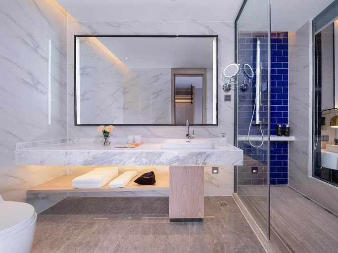 Bathroom 3, Kyriad Marvelous Hotel Hezhou Wanda Plaza, Hezhou