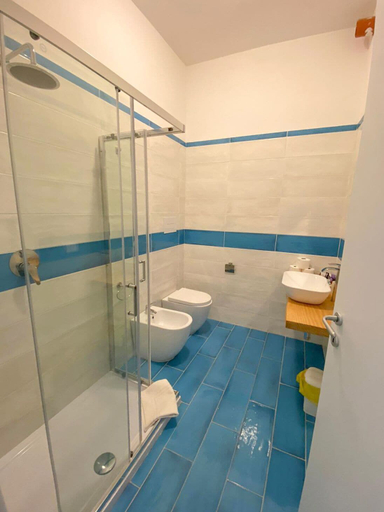 Bathroom 5, Hotel Artemide Mare, Salerno
