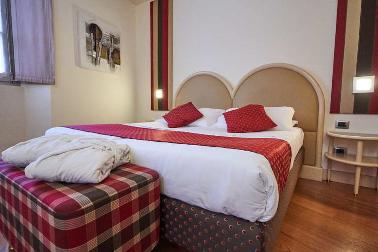 Bedroom 2, Hotel Centrale, BW Signature Collection, Sondrio