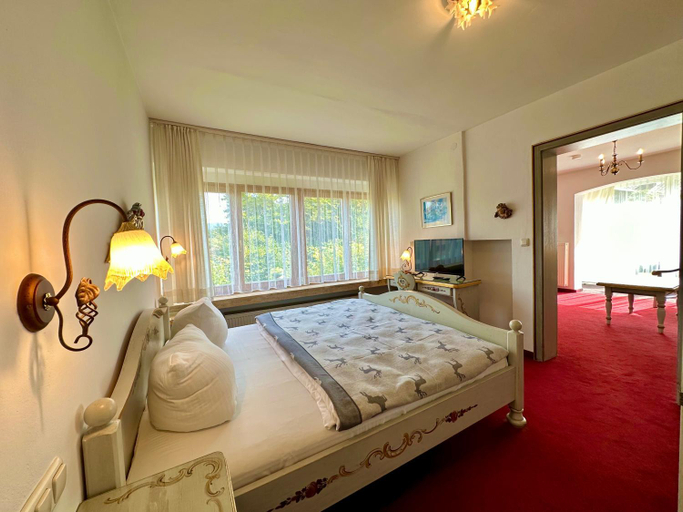 Bedroom 3, Hotel Bergland, Garmisch-Partenkirchen