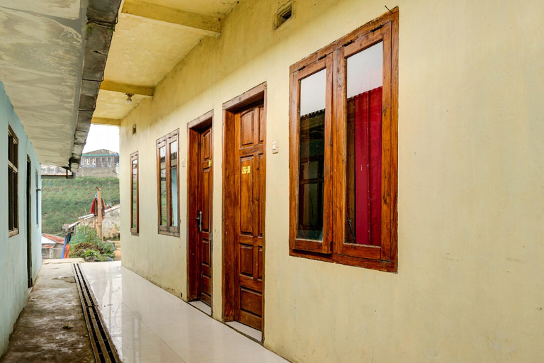 Public Area 2, OYO Life  92499 Bagas Homestay Wonokitri, Probolinggo