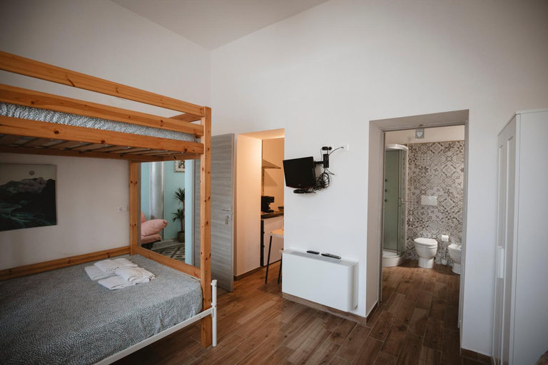 Bedroom 30
