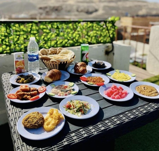 Food & Drinks, Malek Pyramids Guest House, Al-Ahram