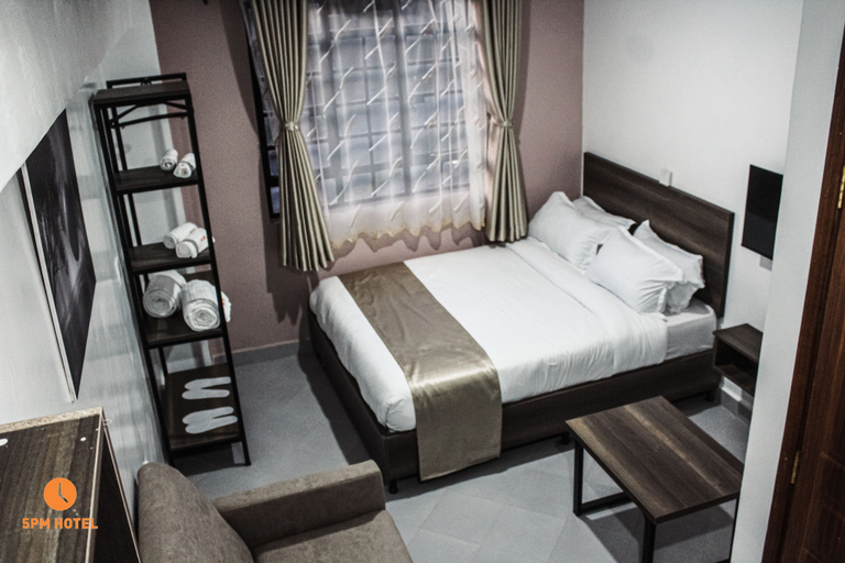 Bedroom 2, 5 PM Hotel, Roysambu