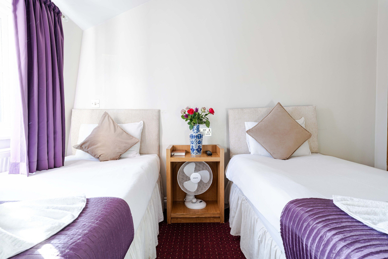 Bedroom 4, Lancaster Court Hotel, London