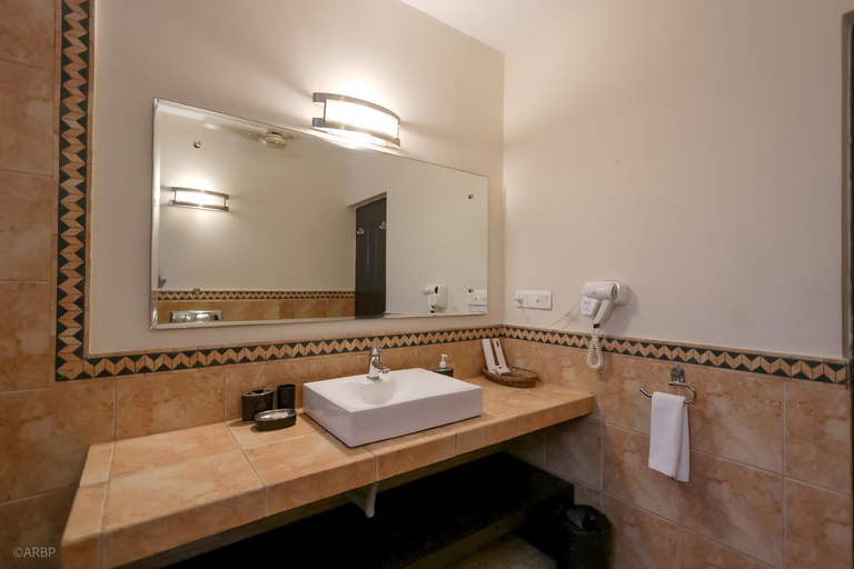 Bathroom 5, La Sunila Suites Baga by WSI, North Goa