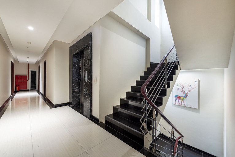 Life Hotel Soekarno Hatta Makassar, Makassar