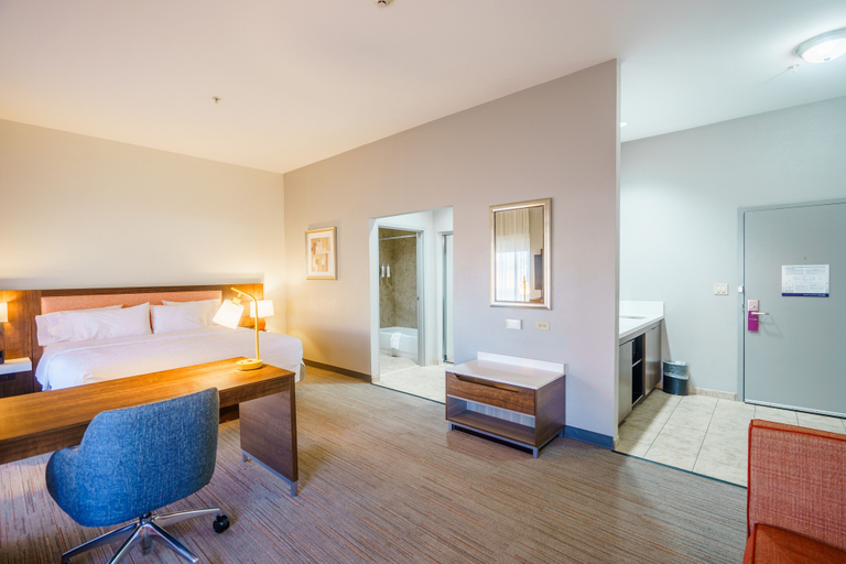 Bedroom 3, Hampton Inn & Suites Abilene I-20, Taylor