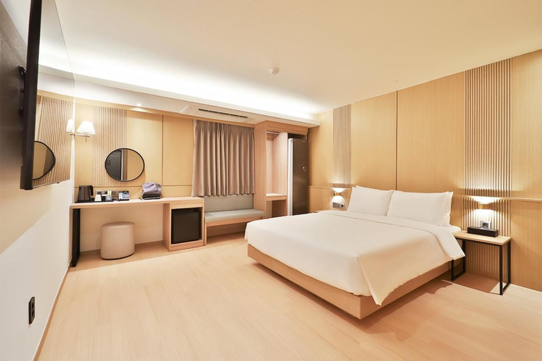 Bedroom 9
