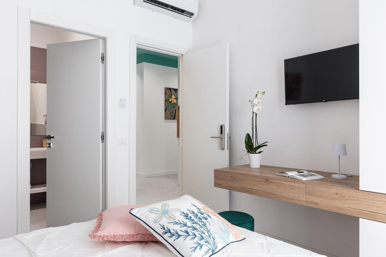 Bedroom 5, Nimar suite, Latina