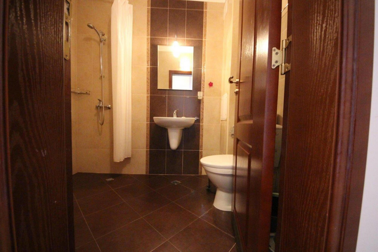 Bathroom 4, Menada Diamant Residence Apartments, Nesebar