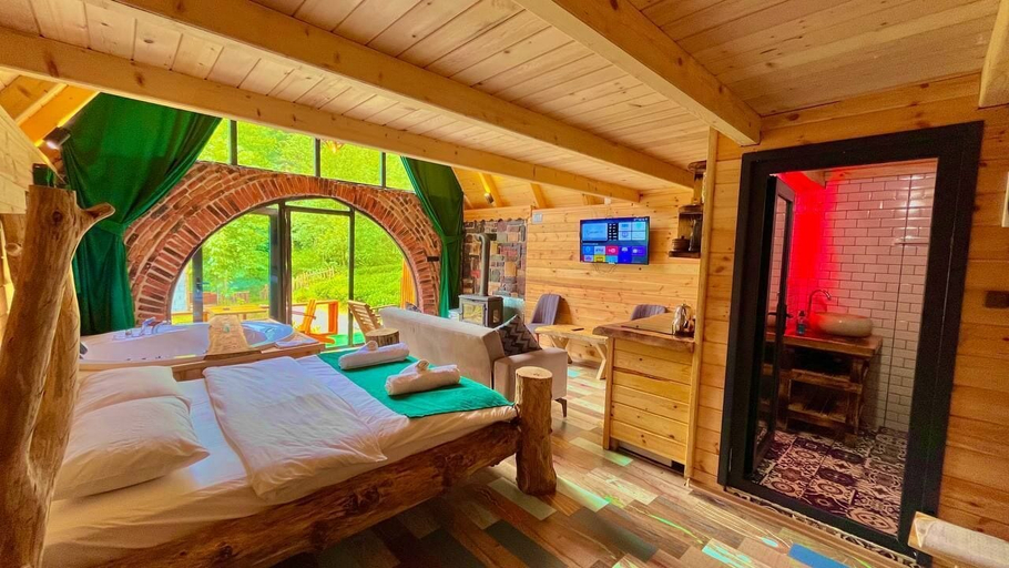Bedroom 2, Moon River Bungalow, Ardeşen