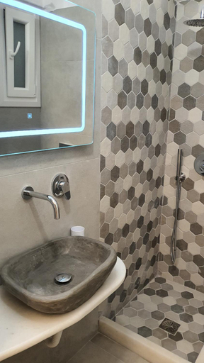 Bathroom, George Studios, South Aegean