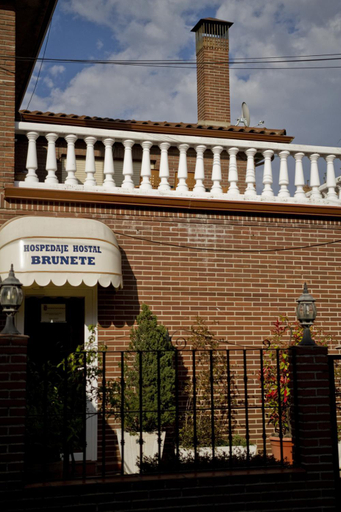 Others 5, Hostal Brunete, Madrid