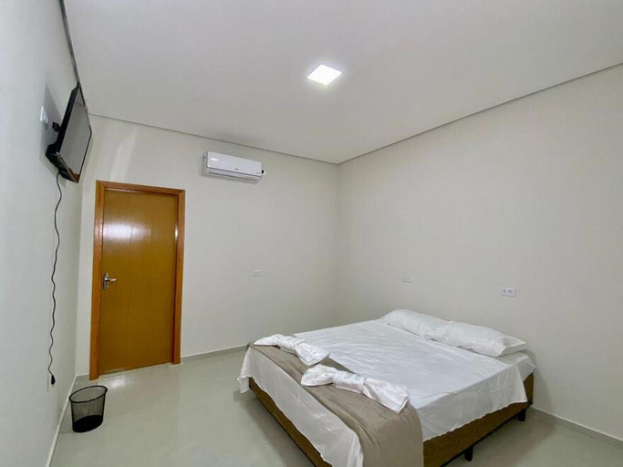 Bedroom 2, AMPARO HOTEL, Ribas do Rio Pardo