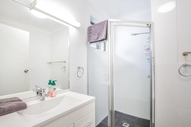 Bathroom 3, Gorgeous 3BR Pet Friendly - Paradise Villa 2, Gold Coast