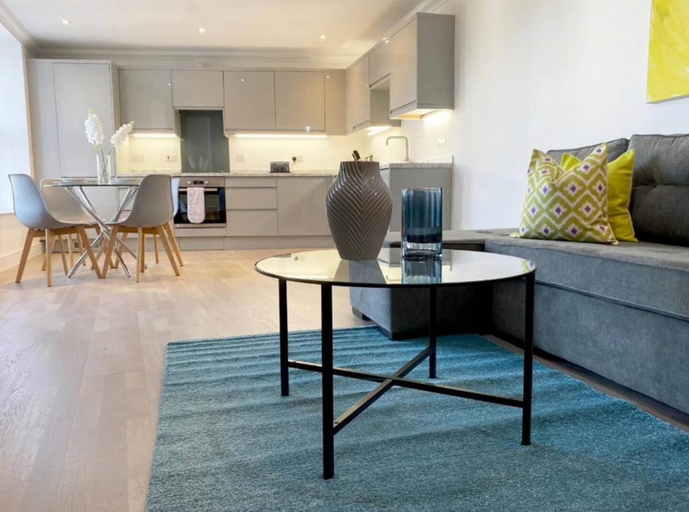 Others 4, Modern Stylish 2 bedroom 2 Bath Apts., Medway