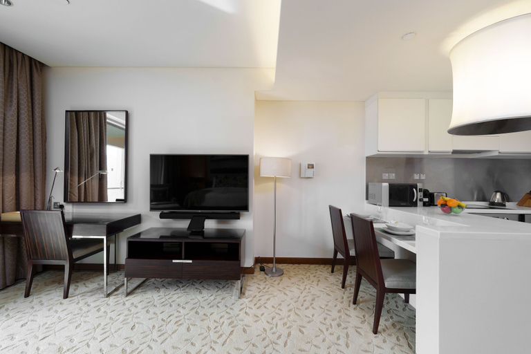Others 4, Maison Privee - Dazzling Studio w/ Direct Burj Khalifa Views, Dubai