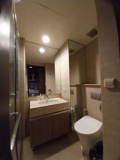 Bathroom 5, Apartemen Uttara by Ohana, Sleman