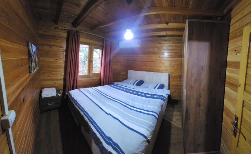 Others 5, Nefes House, Merkez