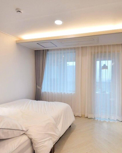 Bedroom 5, Bookchon Place Jeju, Jeju