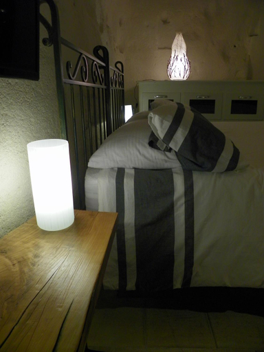 Bedroom 2, Locus Amoenus, Matera