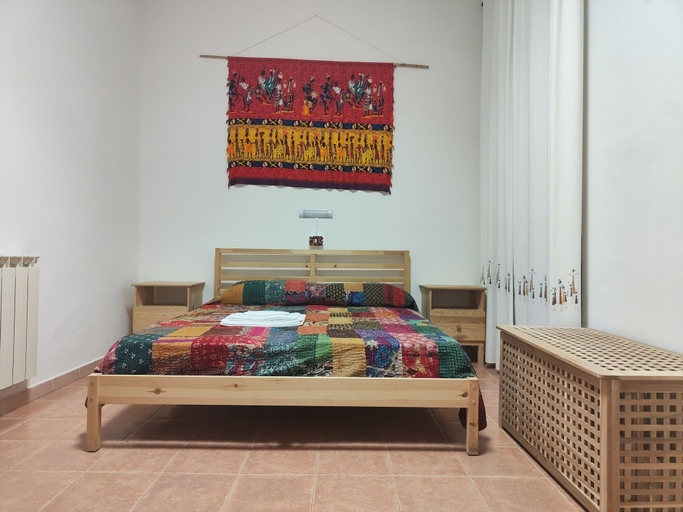 Bedroom 4, Beteya  Hostel Don Bosco, Catania