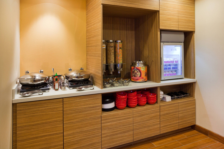 Food & Drinks 5, Towneplace Suites Sioux Falls South, Lincoln