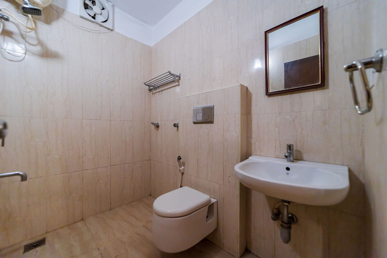 Bathroom 4, Starlite Hotels, Viluppuram