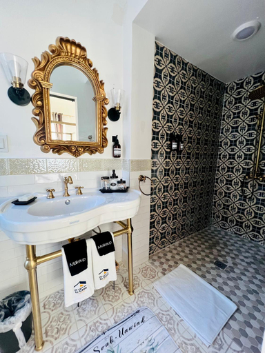 Bathroom 5, Prestige Collection Boutique hotel, Pinellas