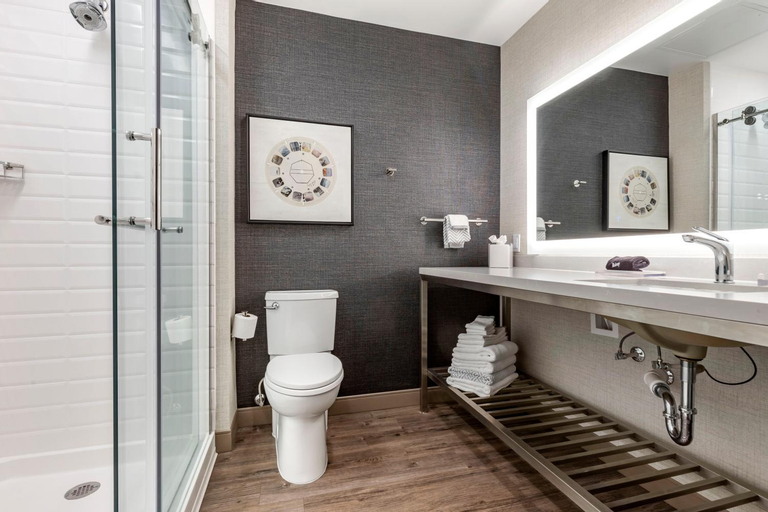 Bathroom 9