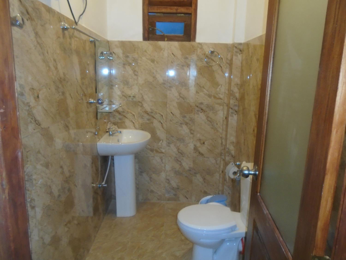 Bathroom 3, Princess of Dickoya Homestay, Ambagamuwa