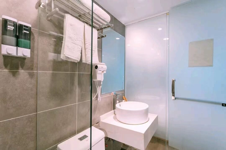 Bathroom, Qingmu Hotel, Nanjing