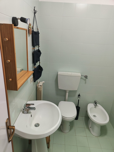 Bathroom 5, Beteya  Hostel Don Bosco, Catania