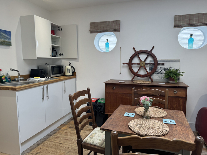 Others 5, The Pilot Boat Inn, Isle of Wight