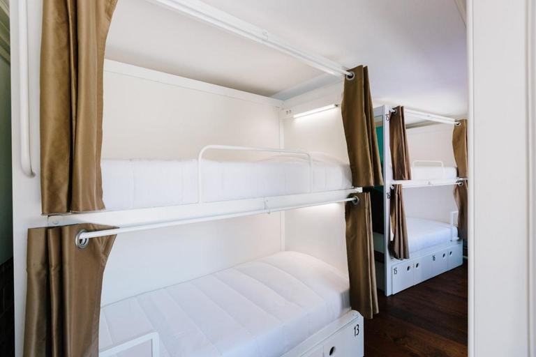 Bedroom 2, Lisbon South Hostel, Almada